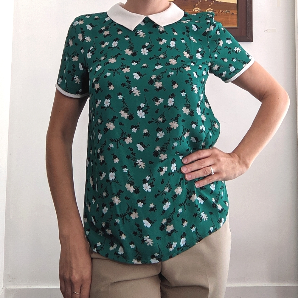 Cute floral short sleeve Twik shirt